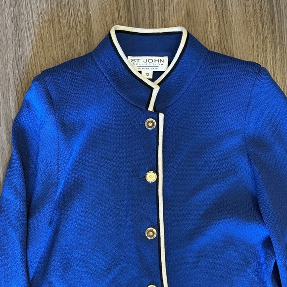 St. John Royal Blue Blazer with Cream Accents - Picture 5 of 8